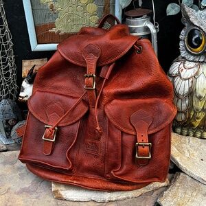 Rare Vintage J.W. Hulme Leather Multi Pocket Cinch Backpack